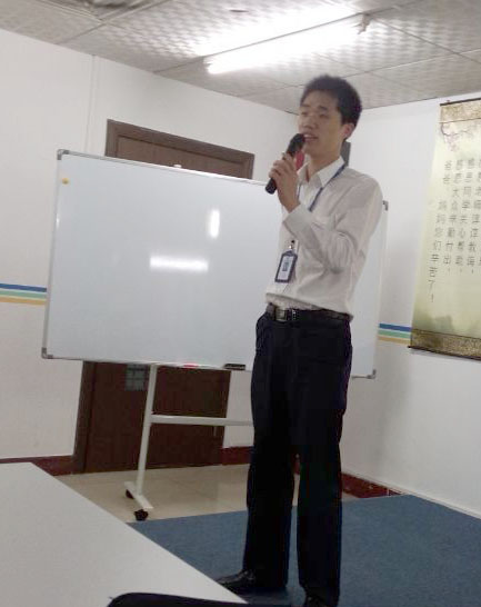 財務輕,怨何生,言語忍,忿自泯 財務輕,怨何生,言語忍,忿自泯